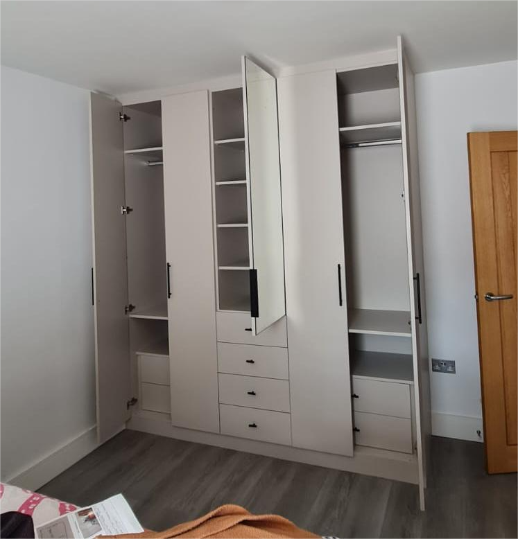 Perfect Fitted Wardrobe With Stylish Storage Solutions